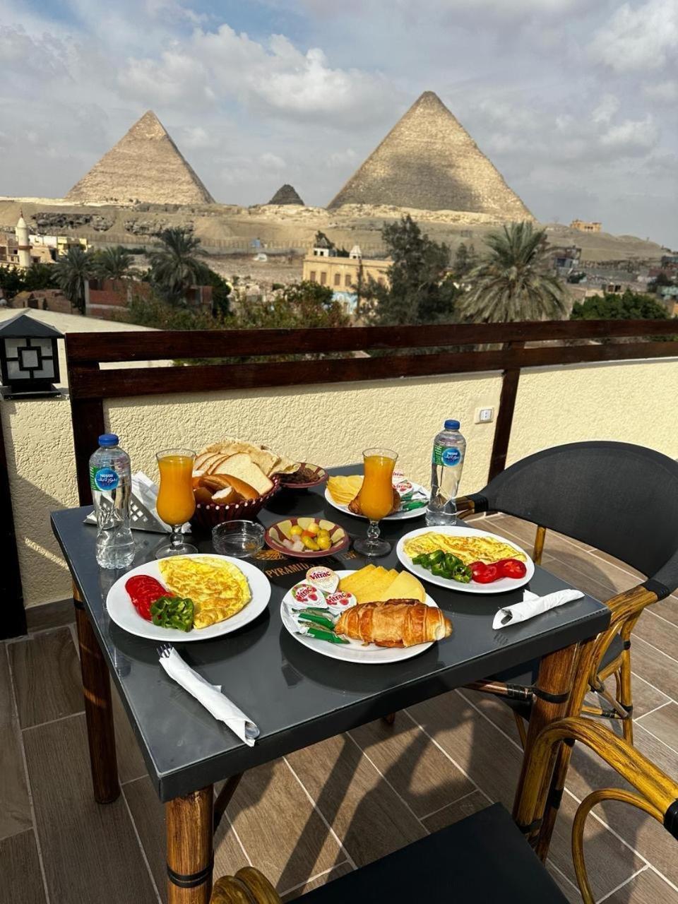 ホテル Pyramids Era View Kafret el-Gabal エクステリア 写真